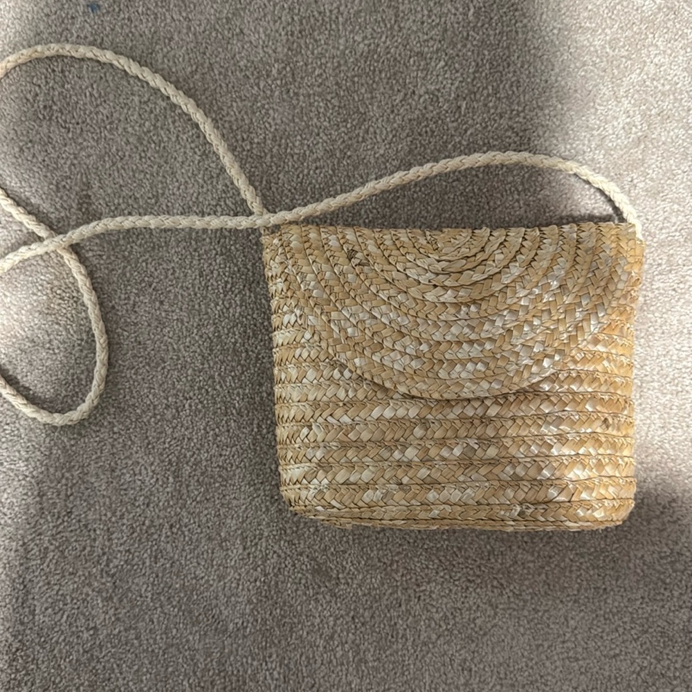Spacious beach bag